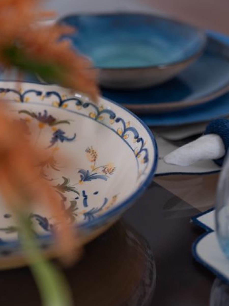 Assiettes à soupe harira, la paire calligraphiée
